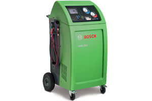 R134a highly accurate AC Service unit compliant with SAE J-2788 standards for OEM, offering PAG and POE oil injection without cross contamination.
